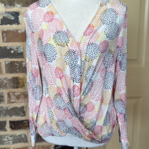a.n.a A New Approach Pink Blue Yellow Pastel Dot Pattern Wrap Top Relaxed Fit PL - Picture 1 of 10